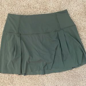Lululemon skirt with shorts